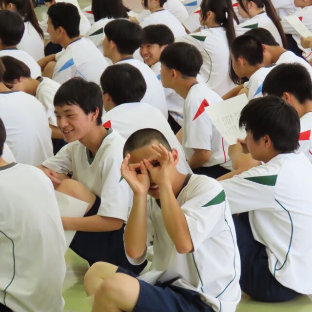 •	令和8年度福島高校体育大会のスローガンは、
「絆結」～仲間と共に作り上げる最高の舞台～

今回は、雨の日の練習風景です！

体育祭まであと4日になりました！

開催日は令和8年度6月5日(金)
予備日は、令和8年度6月6日(土)です！

#体育祭 #1週間前 #学校行事
#FUKUSHIMA #FukushimaHighSchool #福島高校#FUKUOKAFUKUSHIMA2026 #福岡県立福島高等学校