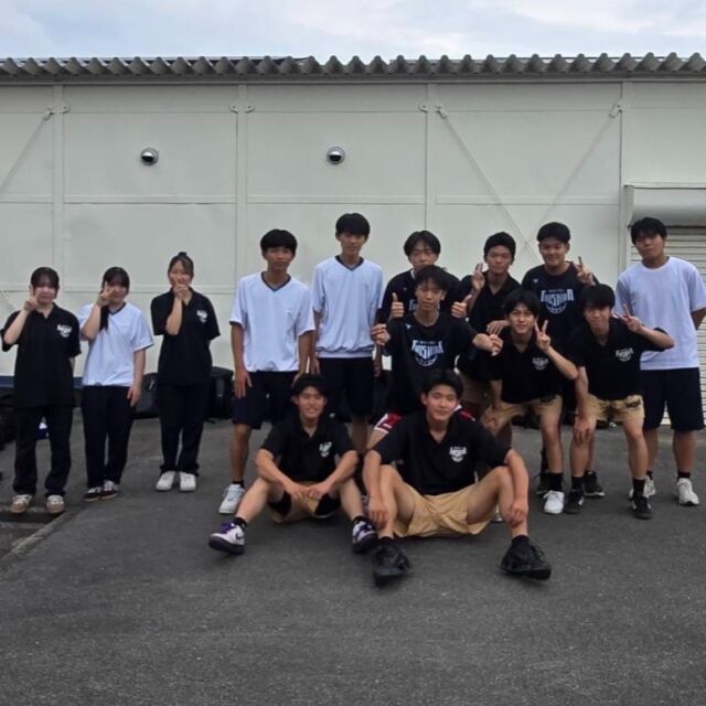 福島高校男子バスケットボール部です！
福岡県高等学校バスケットボール選手権大会地区大会で勝利を収め、県大会に出場します！
７月４日(土)に鞍手高校で初戦が行われます。ぜひ応援よろしくお願いします。

#FUKUSHIMA2026
#福岡県立福島高等学校