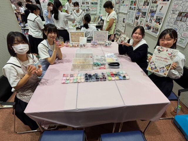 第9学区県立学校合同説明会に参加中です。
体験コーナーやお菓子の販売もしておりますので、ぜひ福島高校のブースに来てください。
待ってます🎵

#福岡県立福島高校