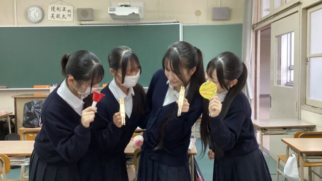 福高祭
２年１組はイカ祭りゲームをします。
ぜひ来てください！